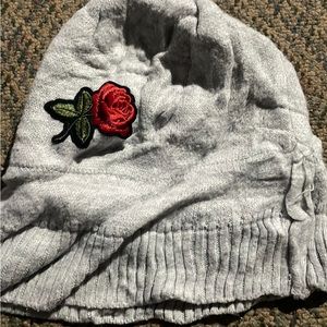 Grey rose beanie